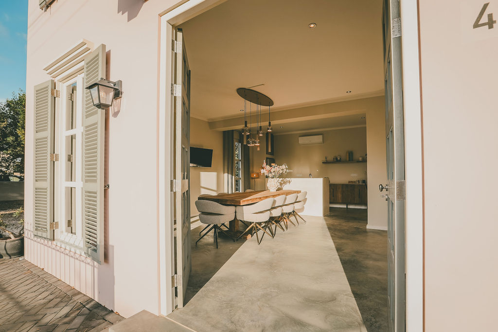 Wide view of Lola's meeting room